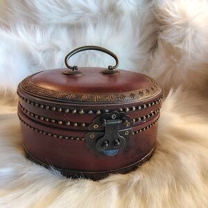 Medium Sized Trinket Box